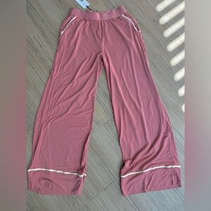 Weworewhat lounge pants new
